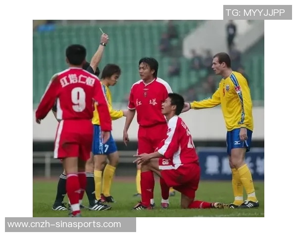 云南红塔足球队奋勇争先展现拼搏精神助力球队再创辉煌成就