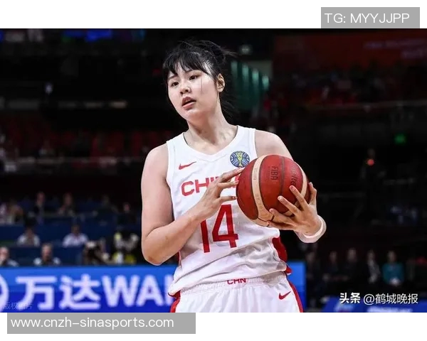 李月汝上半场表现出色接近两双却因意外因素提前离场引发关注